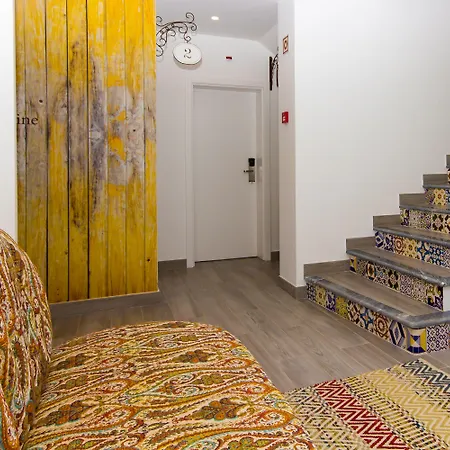 Отель Mareta House
