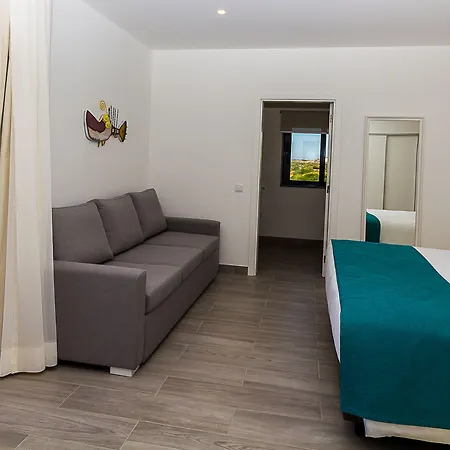 Hotel Mareta House 3*