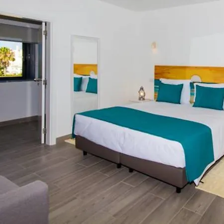 Mareta House 3* סאגרש